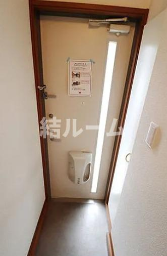 練馬区貫井１丁目のアパートの玄関