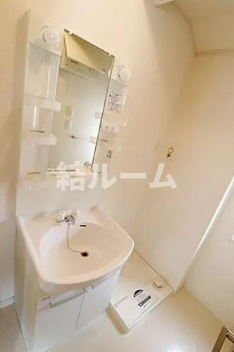 練馬区貫井１丁目のアパートの洗面所