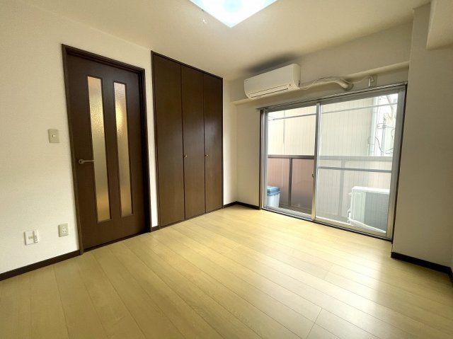 フラットグレースの居間・リビング|写真は別の部屋になります