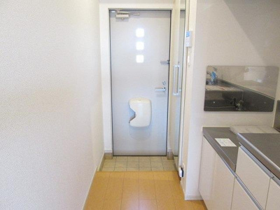 【玄関】 | アーバンハイツ岩崎Ｆ | シューズボックスあり