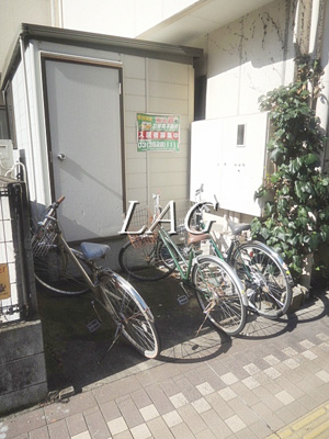 【その他共用部分】 | パークパレス綾瀬 | 駐輪場です。