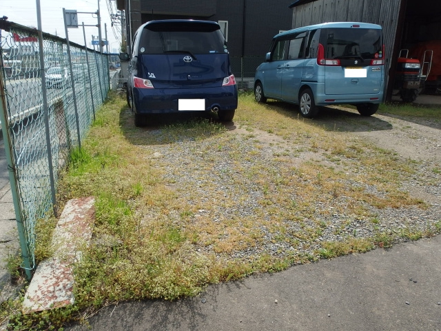 バウハウス宇頭の駐車場