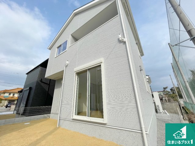 近江八幡市桜宮町　第1期　新築一戸建ての外観|安心の10年保証！外観を美しく保ち、雨水で汚れを落とします！気になることがありましたら、お気軽にお問い合わせください！