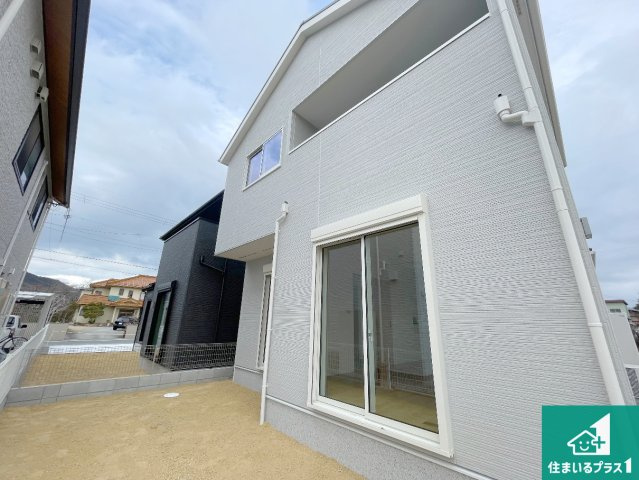 近江八幡市桜宮町　第1期　新築一戸建ての外観|お客様に長く安心して住んでいだだける事にこだわった家づくり！住んでからのアフターサービスにもしっかりと取り組んでいます！