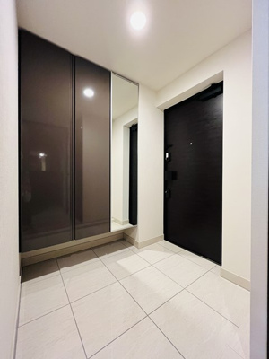 【玄関】 | イーグルコート京都御所南プレミアム迎賓館