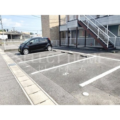 【駐車場】 | Surplus大樹寺B | 駐車場です