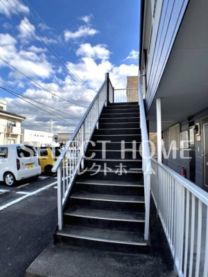 【エントランス】 | Surplus大樹寺B | ゆとりのあるエントランスです