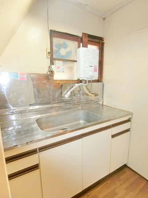 東馬込戸建のキッチン