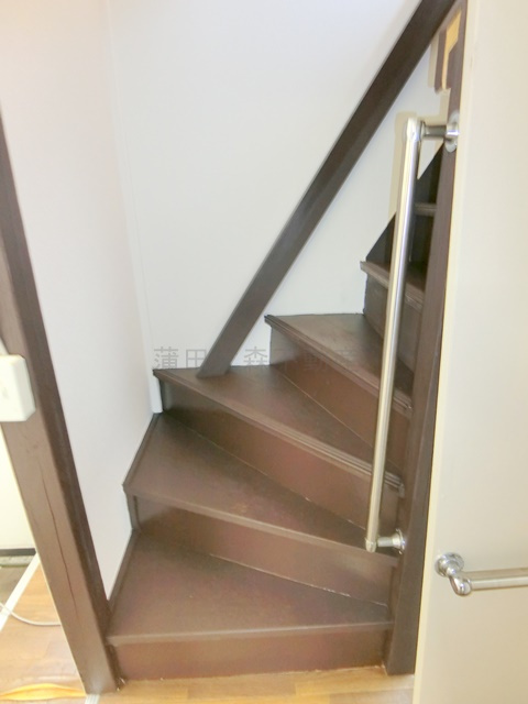 東馬込戸建の設備|階段