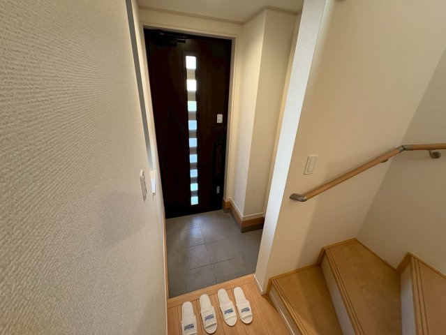 Ｓｕｍａｉ－ｔｏ市川市大洲の玄関