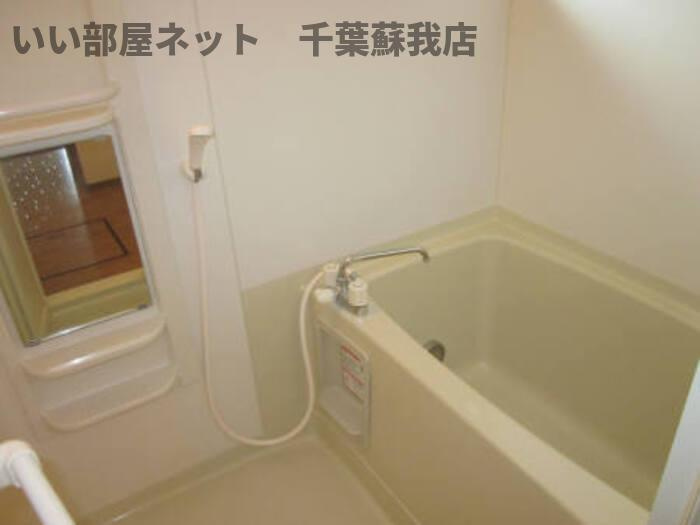 ヴィラ・グリーンヒルズの浴室|日々の疲れを癒すお風呂付です