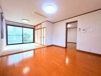 【居間・リビング】 | 大宮中総門口町　戸建