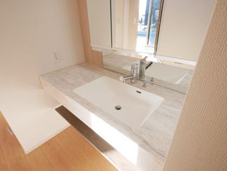 【バルコニー】 | 甲斐市下今井 オール電化新築戸建全2棟 1号棟 北西角地 | 建物施工例