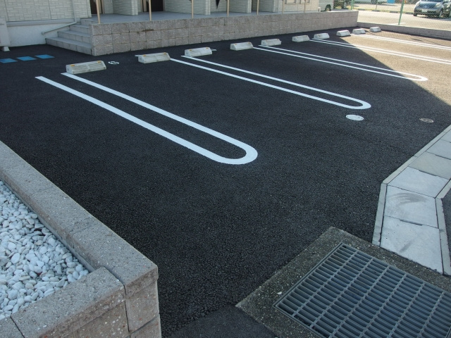 エルヴィータの駐車場