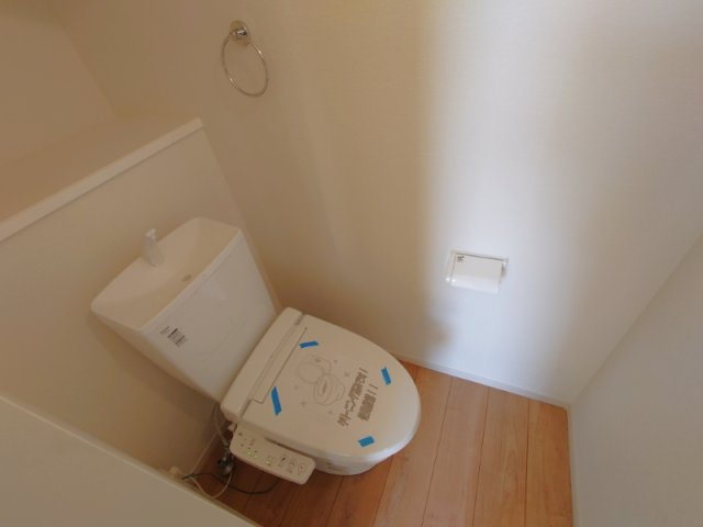所沢市下安松 全2棟 新築分譲住宅のトイレ|1F