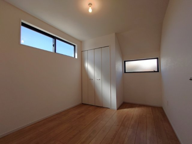 所沢市下安松 全2棟 新築分譲住宅の洋室