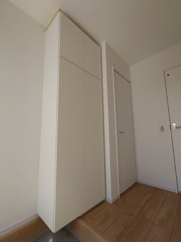 所沢市下安松 全2棟 新築分譲住宅の収納|玄関収納