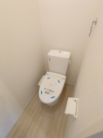 所沢市下安松 全2棟 新築分譲住宅のトイレ|1F