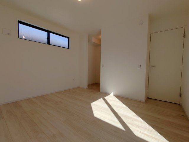 所沢市下安松 全2棟 新築分譲住宅の洋室