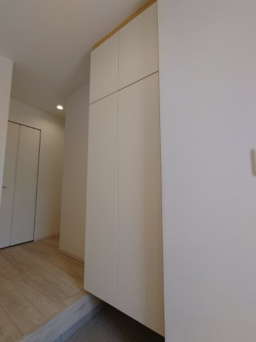 所沢市下安松 全2棟 新築分譲住宅の収納|玄関収納