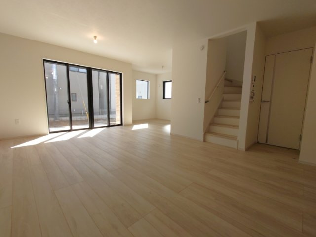 所沢市下安松 全2棟 新築分譲住宅の居間・リビング