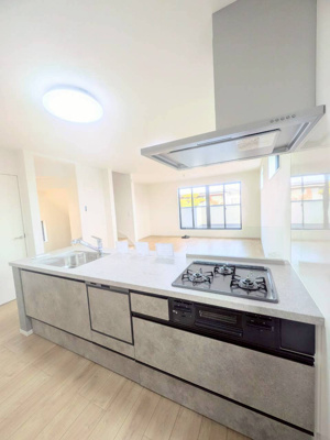 【キッチン】 | ケイアイグレース本願寺町1期 | キャンペーン対象物件です♪詳細は弊社ホームページもしくはスタッフまでお気軽にお問合せ下さいませ♪ お役に立てる自信があります♪