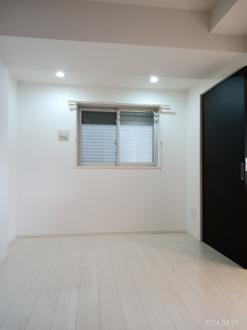 ポレスター平和大通りプレミアムレジデンスの居間・リビング