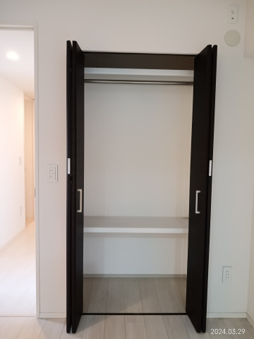 ポレスター平和大通りプレミアムレジデンスの収納