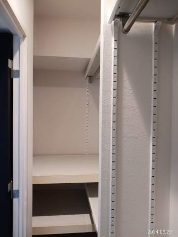 ポレスター平和大通りプレミアムレジデンスの収納
