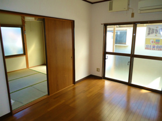 【居間・リビング】