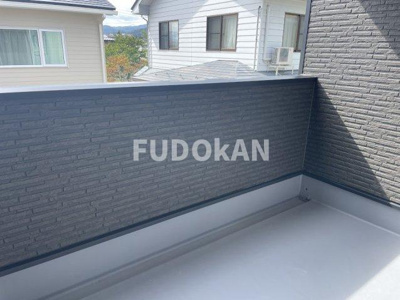 【バルコニー】 | 山辺町山辺第12【新築建売】1号棟 | 洗濯は外干ししたいけど、外の目やお天気が気になる方注目です。