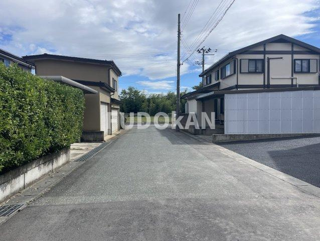 山辺町山辺第12【新築建売】1号棟の前面道路含む現地写真|前面道路