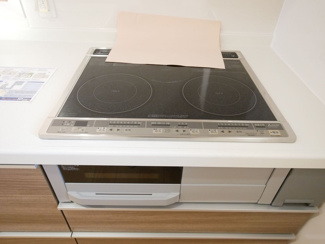 【キッチン】 | 甲斐市下今井 オール電化新築全2棟 2棟 南道路 ラザ4分 | IHクッキングヒーター