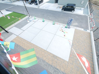 【展望】 | バルコニーより駐車場を望む