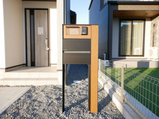 【庭】 | 甲斐市下今井 オール電化新築全2棟 2棟 南道路 ラザ4分 | ポスト