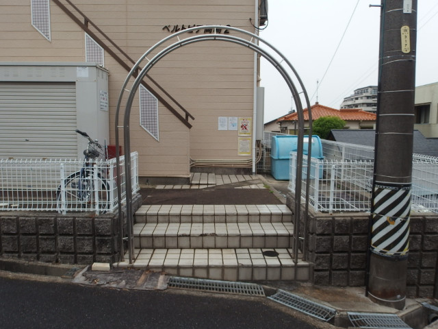 ベルトピア岡崎Ⅱのエントランス