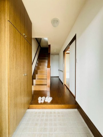 塩屋町３丁目貸家の玄関