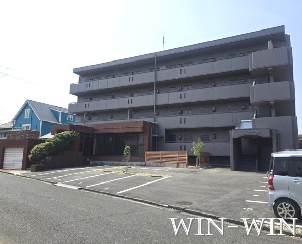 ユトリロ北山の外観