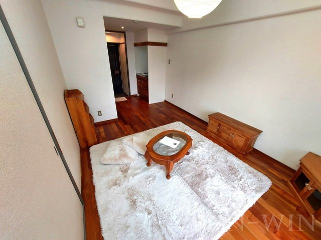 ユトリロ北山の居間・リビング