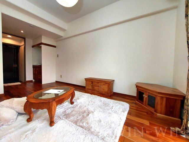 ユトリロ北山の居間・リビング