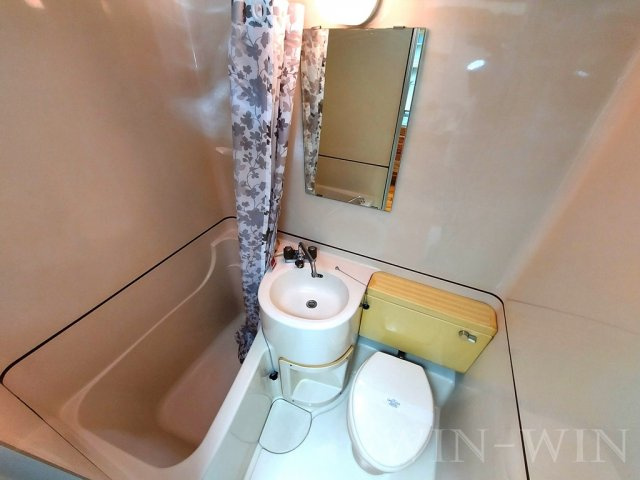 ユトリロ北山の浴室