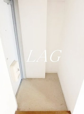 【玄関】 | ホワイトコートⅢ | 玄関です。