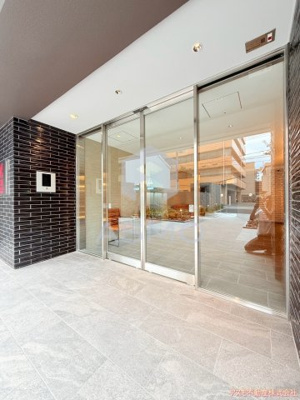 【エントランス】 | エグゼ大阪CITYオースティン