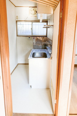 【キッチン】 | スリーファイブ | 2口ガスコンロ設置可能。同設備の別室写真を使用しております。