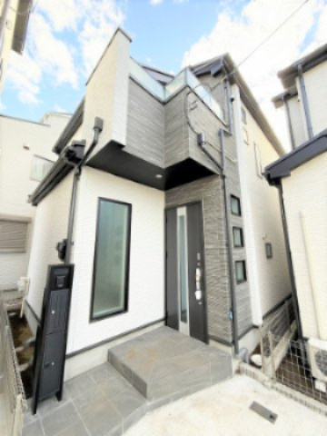 【外観】 | 【仲介手数料２９０万円が無料！！】■祖師ヶ谷大蔵駅１０分■ウルトラマン商店街近く | 【諸費用２９０万円ＯＦＦ！！】
■祖師ヶ谷大蔵駅１０分
■ウルトラマン商店街すぐ
■住宅性能評価７項目で最高評価
■長期優良認定住宅
■ＺＥＨ水準住宅
■４ＬＤＫ＋ロフト＋車庫
■内覧可能