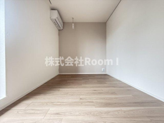 【洋室】 | 【ペット共生・ZEHマンション】Maison de Mine Nagai Parc Est.・旭化成ヘーベルメゾンHEBEL HAUS | 明るい洋室です