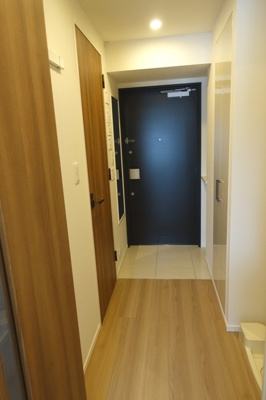 【玄関】 | パークアクシス学芸大学レジデンス | ※写真は同タイプ住戸です。