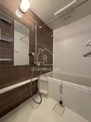 ホブスクエアの浴室