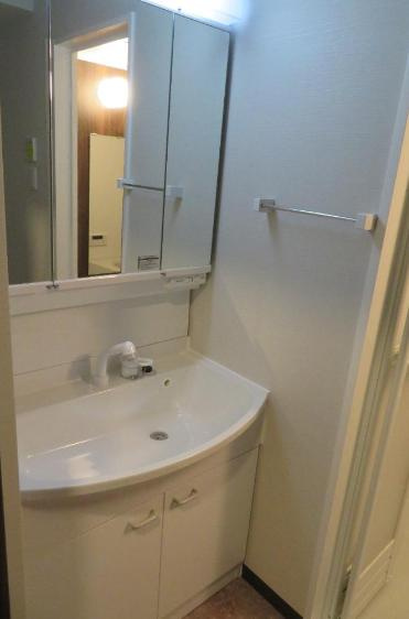 ＦＩＯＲＥ　ＫＯＭＡＧＯＭＥ(フィオーレ駒込)の洗面所