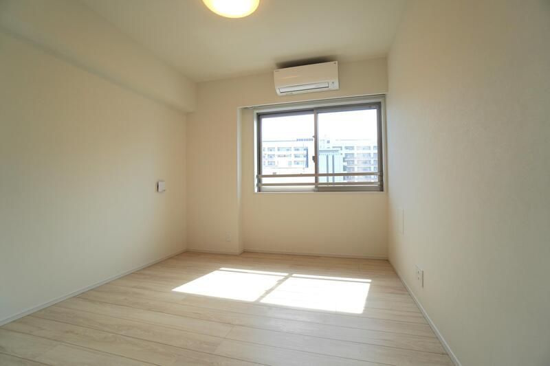 クラリティア文京湯島の洋室